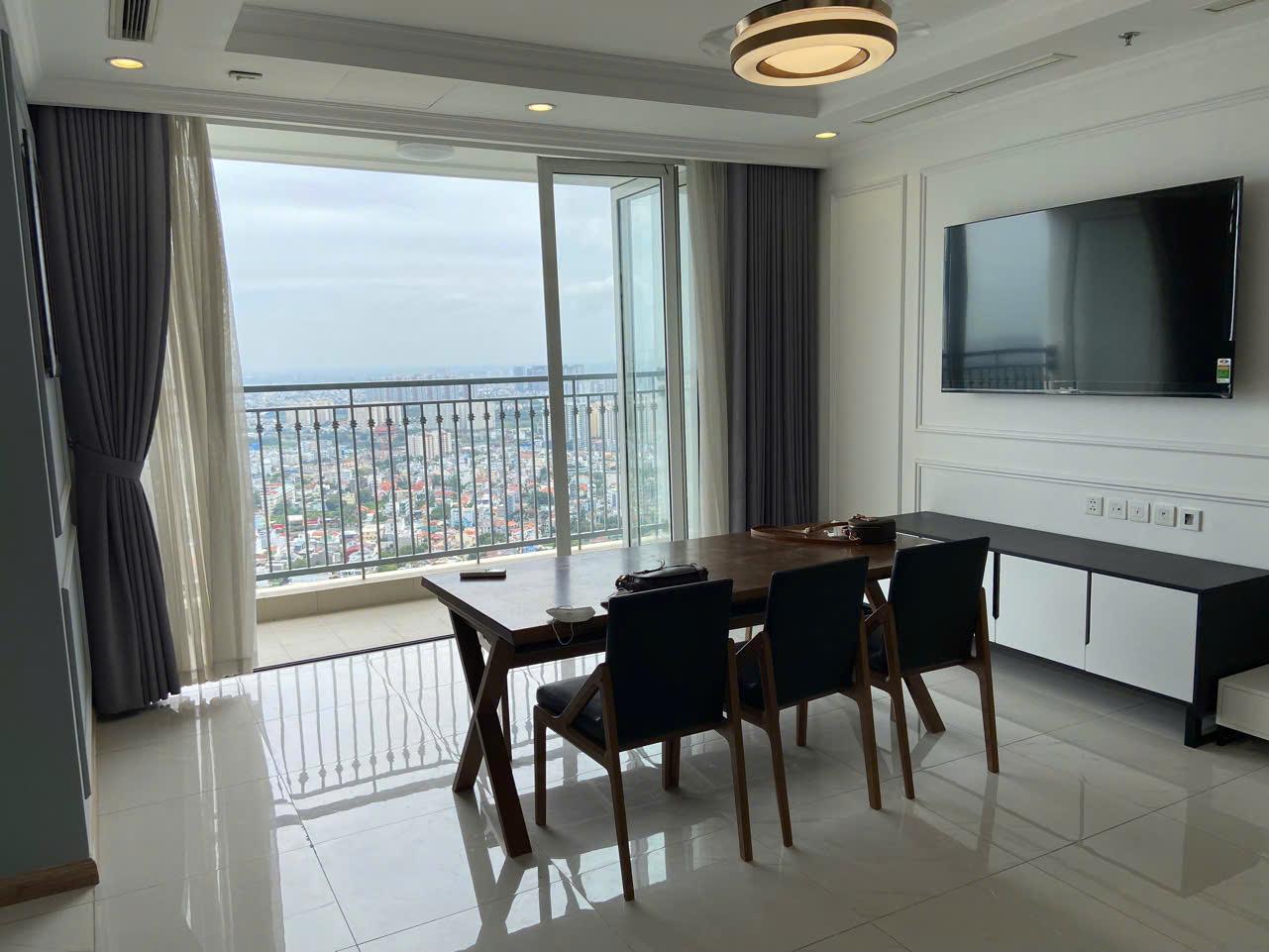 Vinhomes Central Park - 4 Bedrooms
