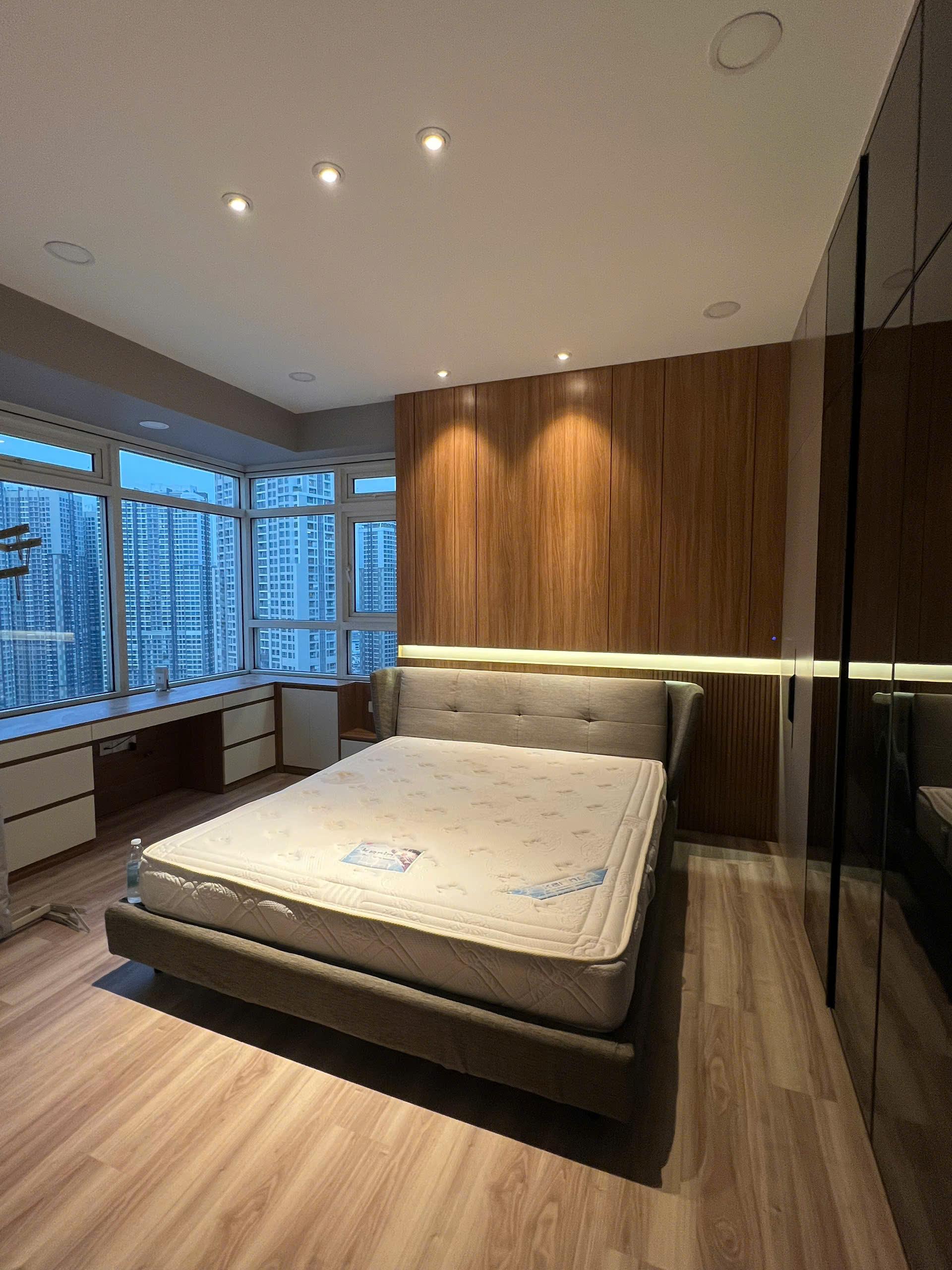 Saigon Pearl - 3 Bedrooms