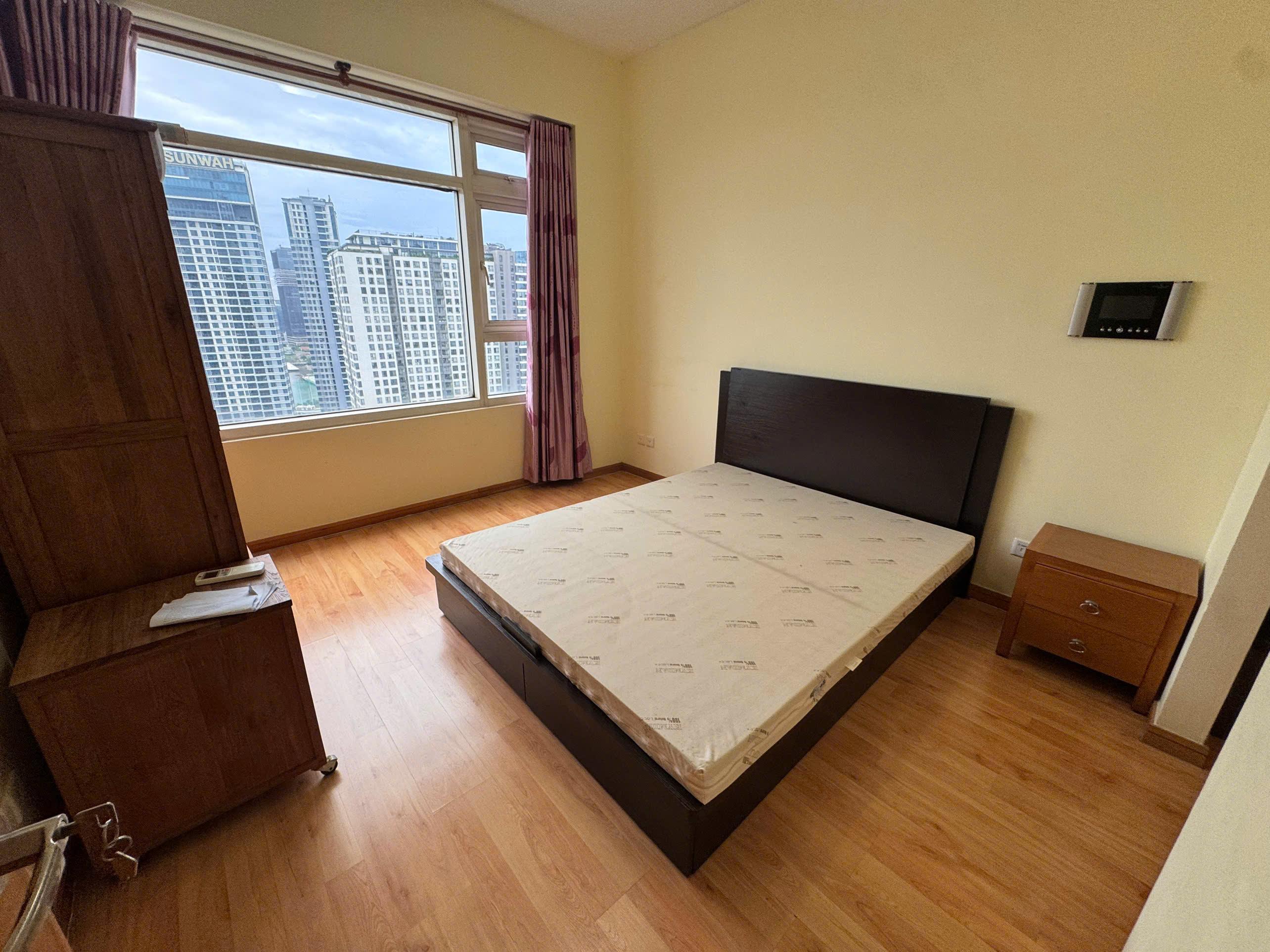 Saigon Pearl - 3 Bedrooms