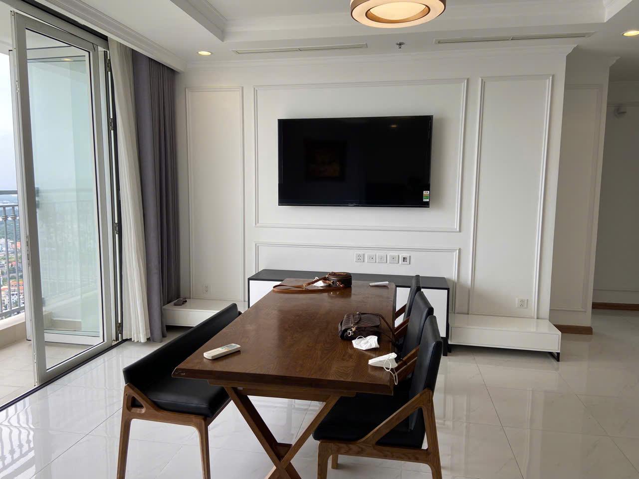 Vinhomes Central Park - 2 Bedrooms