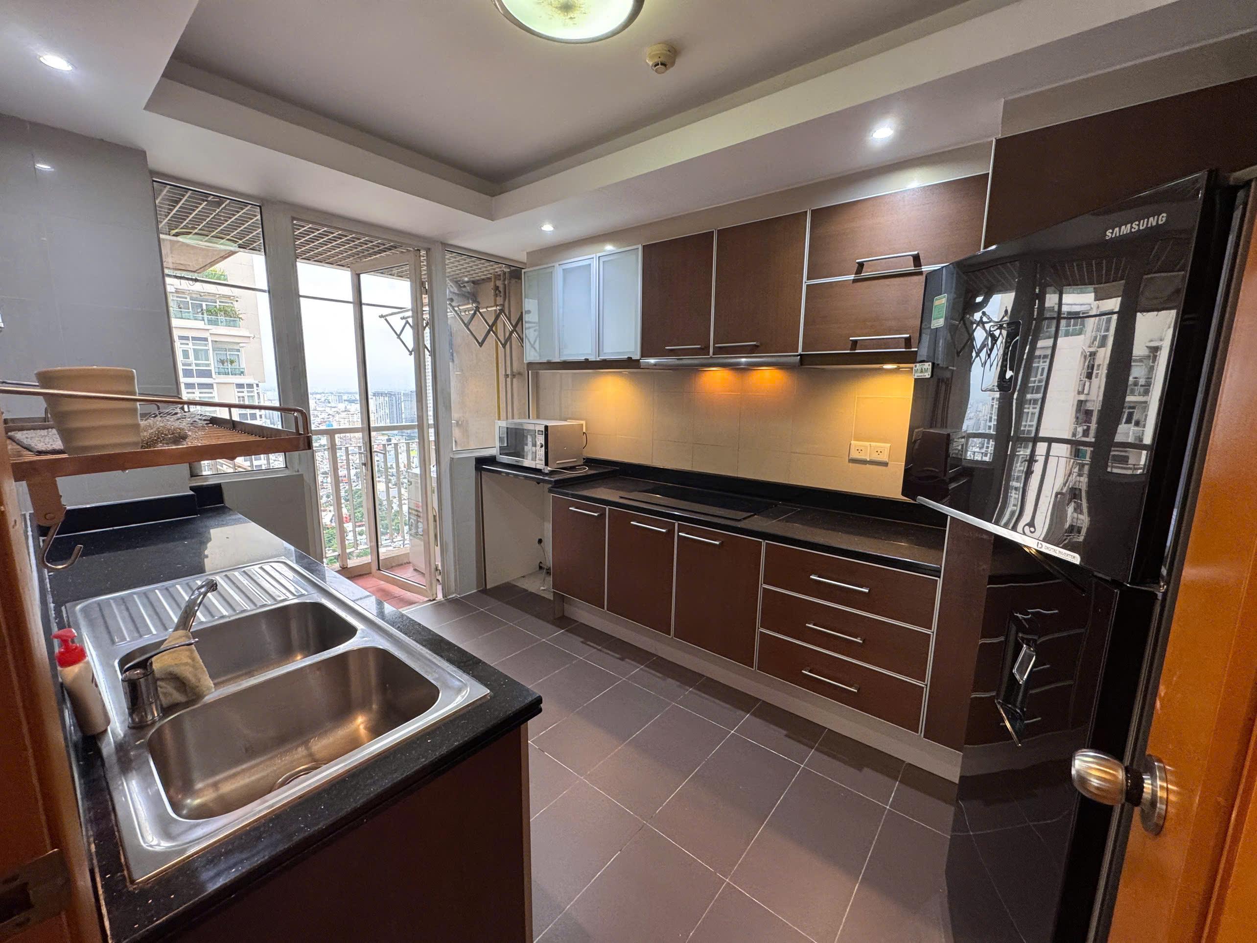 Saigon Pearl - 3 Bedrooms