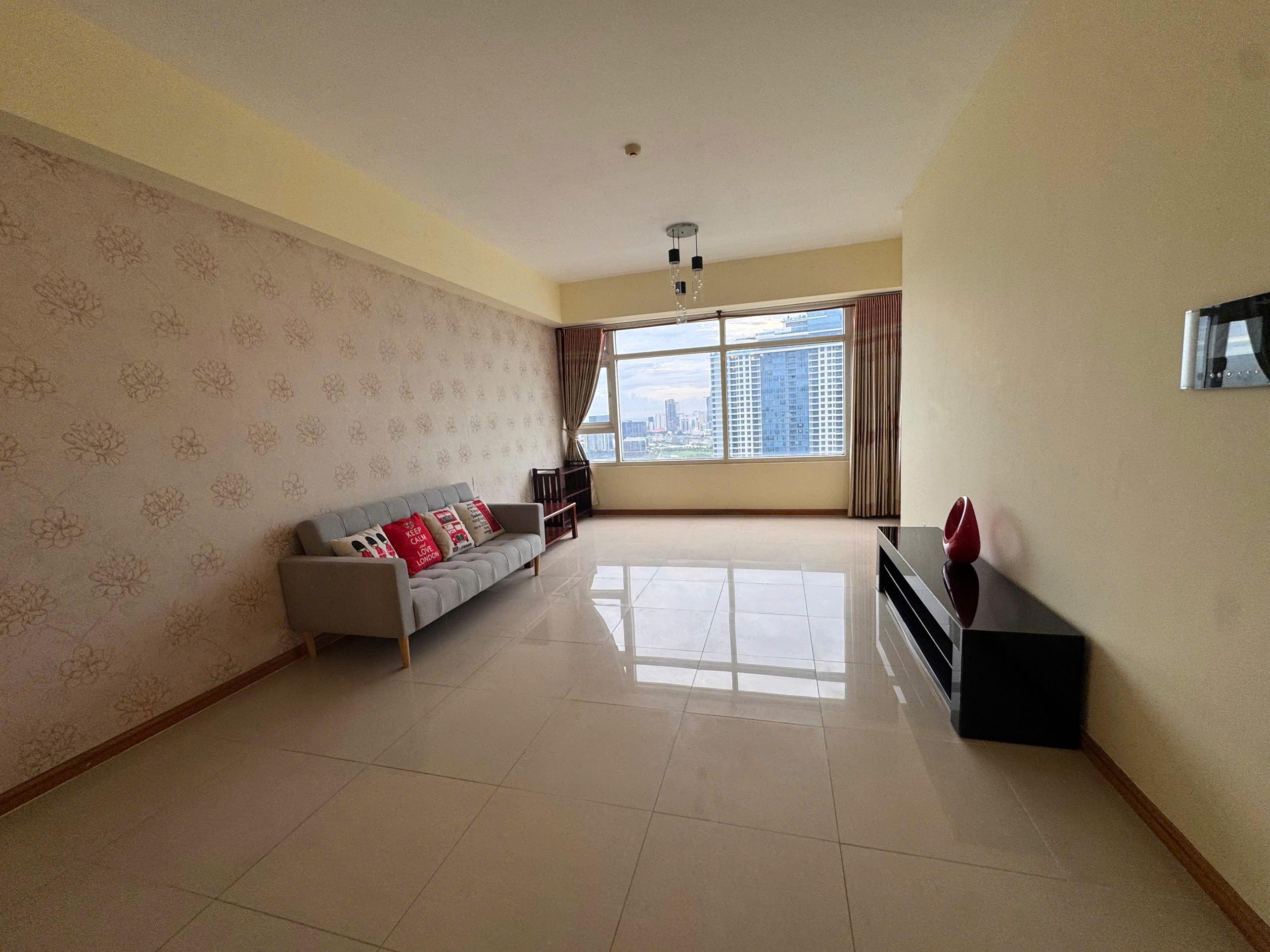Saigon Pearl - 3 Bedrooms