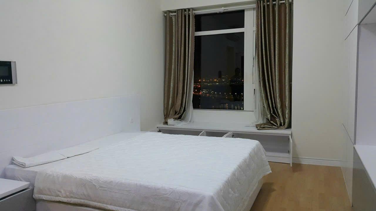Saigon Pearl - 3 Bedrooms