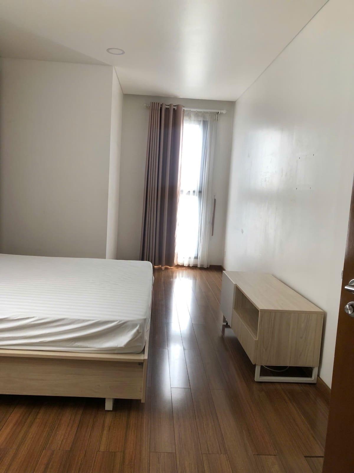 Pearl Plaza- 2 Bedrooms