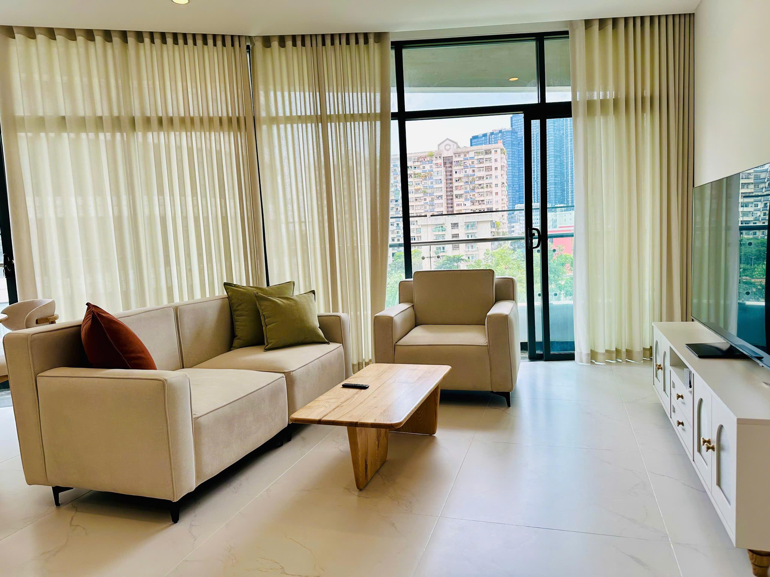 𝐂𝐈𝐓𝐘 𝐆𝐀𝐑𝐃𝐄𝐍 - 𝟐 𝐁𝐞𝐝𝐫𝐨𝐨𝐦